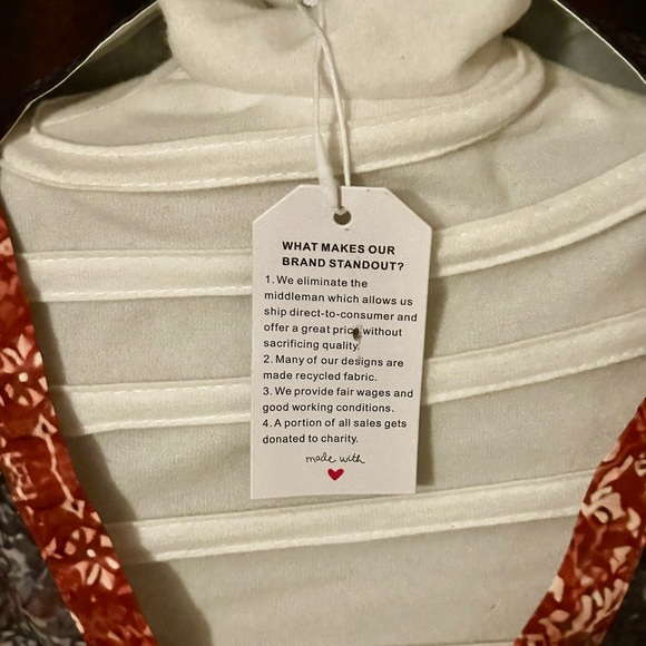 NWT-Boho long sleeve V-neck Tunic Top- lg “Made with Love Brand” - Picture 4 of 7